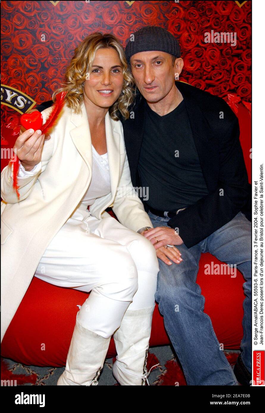 © Serge Arnal/ABACA. 55593-6. Paris-France, 3 fevrier 2004.Sophie Favier et Jean-Francois Derec posent lors d'un dejeuner au Bristol pour celebrer la Saint-Valentin. Stock Photo