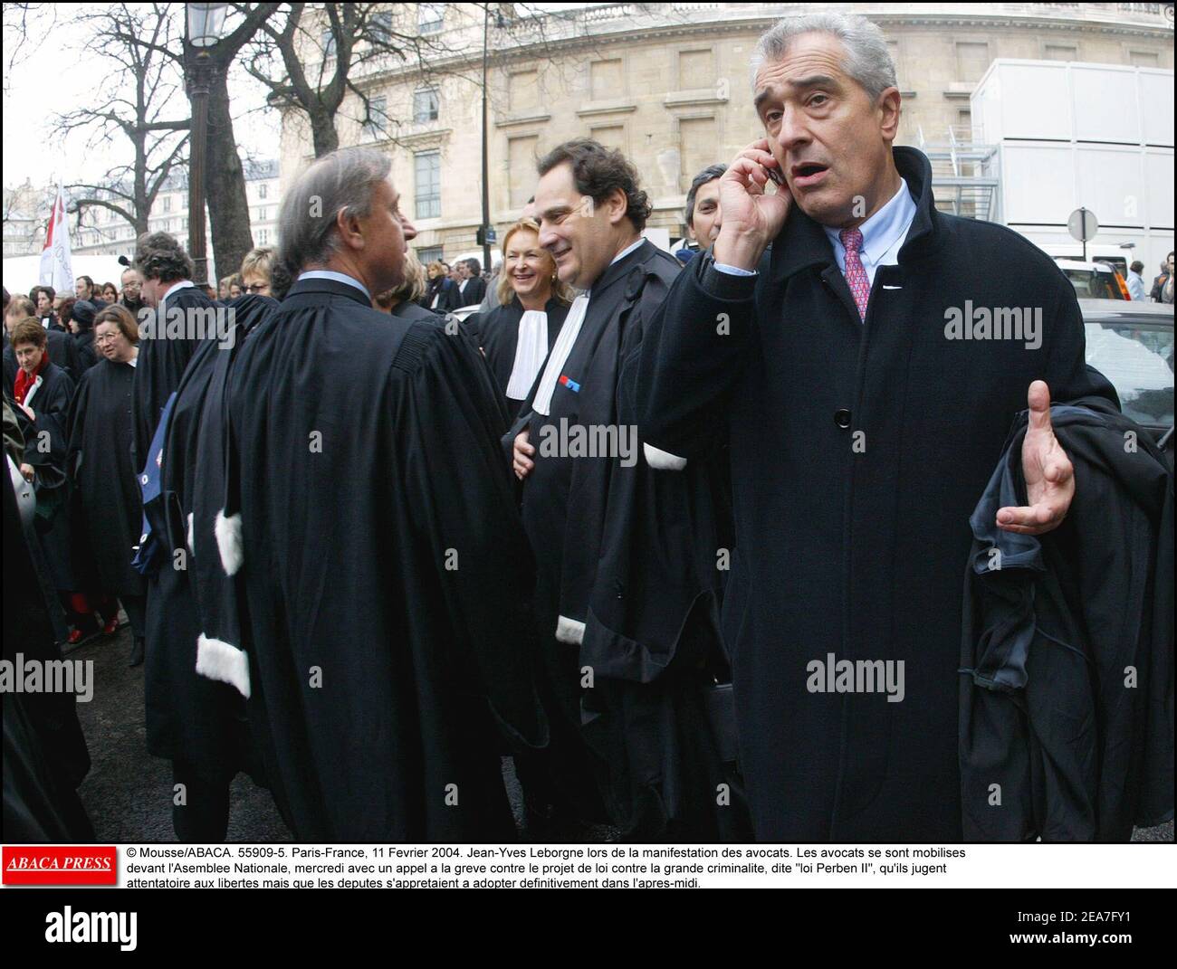 Mousse/ABACA. 55909-5. Paris-France, 11 Fevrier 2004. Jean-Yves Leborgne  lors de la manifestation des avocats. Les avocats se sont mobilises de vant  l'Asemblee Nationale, mercredi avec un appel a la greve contre