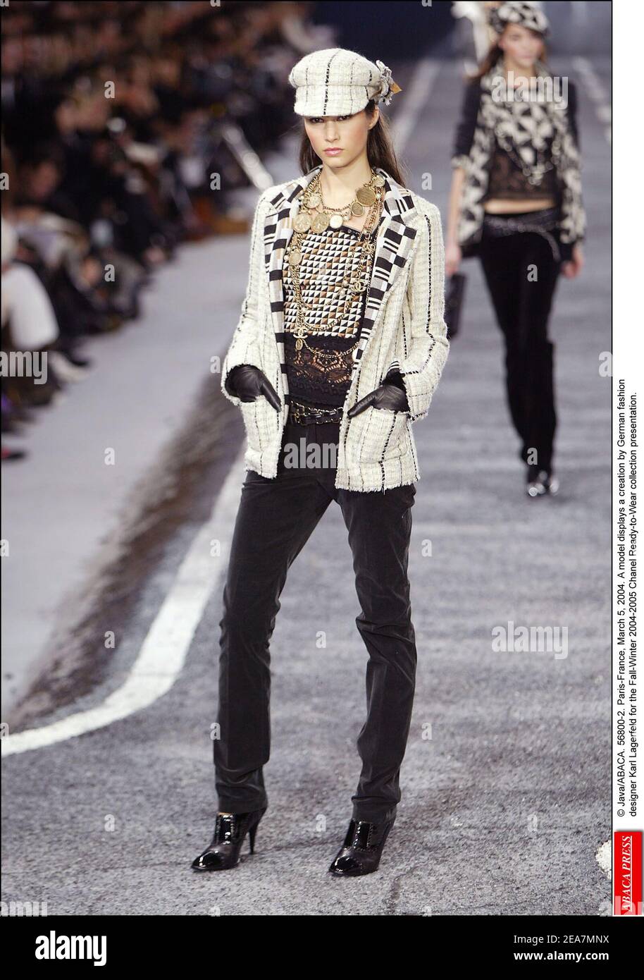 Fall 2004 Ready-to-Wear Fashion shows