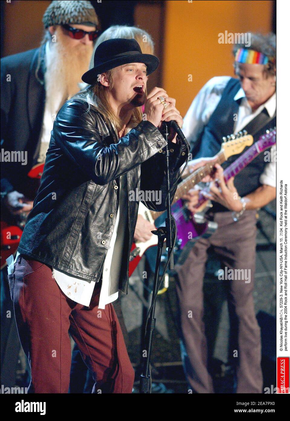 Kid Rock and Keith Richards perform live during the 2004 Rock and Roll Hall of Fame Induction Ceremony held at the Waldorf Astoria in New York, on Monday, March 15, 2004. (Pictured : Kid Rock, Keith Richards). Photo by Nicolas Khayat/ABACA. Stock Photo