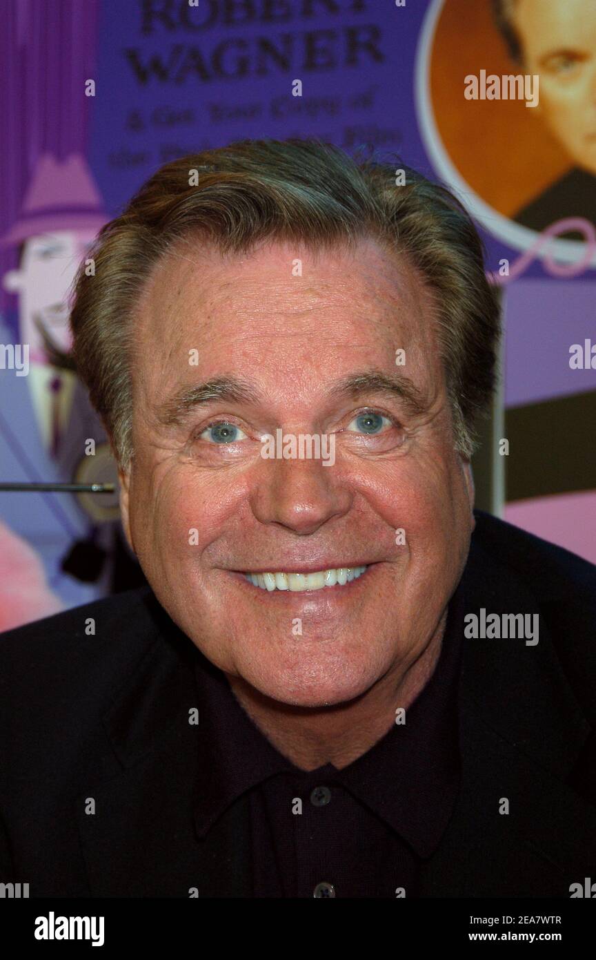 Robert Wagner Portrait High Resolution Stock Photography And Images Alamy