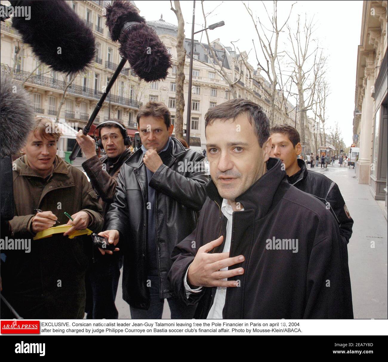 EXCLUSIVE. Corsican nationalist leader Jean-Guy Talamoni leaving free the Pole Financier in Paris on april 18, 2004 after being charged by judge Philippe Courroye on Bastia soccer club's financial affair. Photo by Mousse-Klein/ABACA. Stock Photo