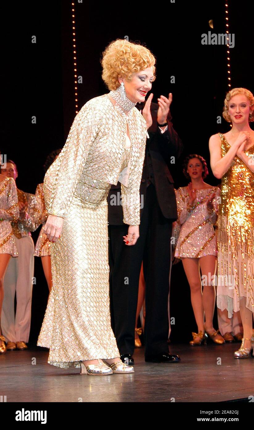 Shirley Jones during the curtain call of the new Broadway production 42nd street, at Ford Center, in New York, NY, USA - May 7, 2004. (pictured: Shirley Jones) Photo by Antoine Cau/Abaca Stock Photo