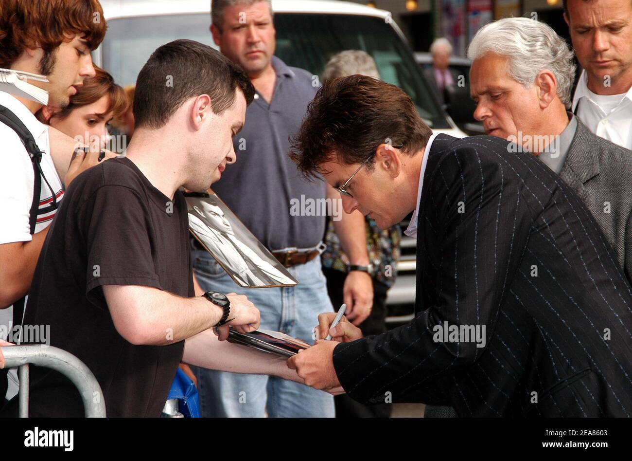 Charlie sheen rick wild thing hi-res stock photography and images - Alamy