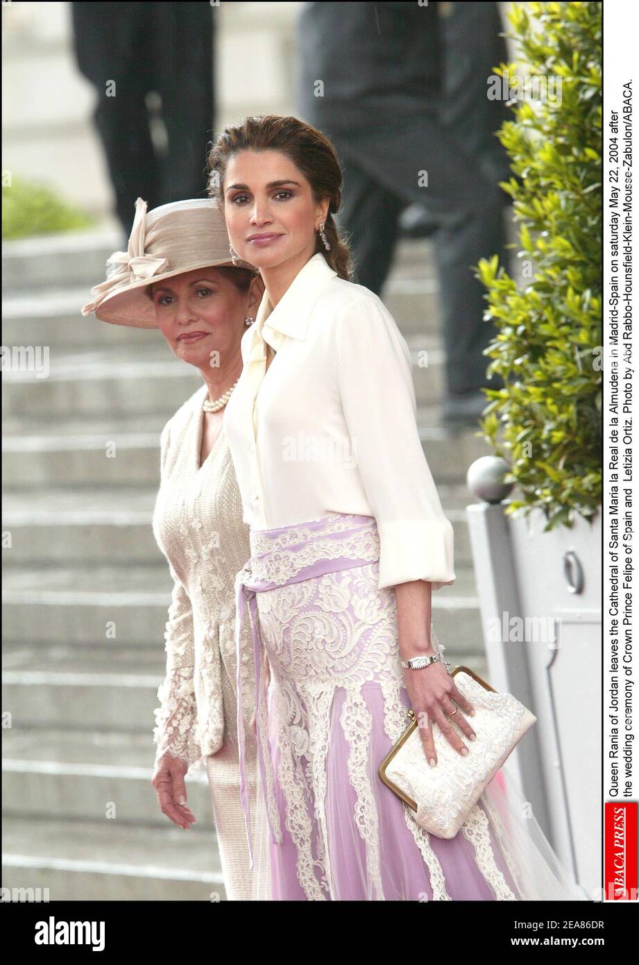 Queen Rania of Jordan leaves the Cathedral of Santa Maria la Real de la Almudena in Madrid-Spain on saturday May 22, 2004 after the wedding ceremony of Crown Prince Felipe of Spain and Letizia Ortiz. Photo by Abd Rabbo-Hounsfield-Klein-Mousse-Zabulon/ABACA. Stock Photo