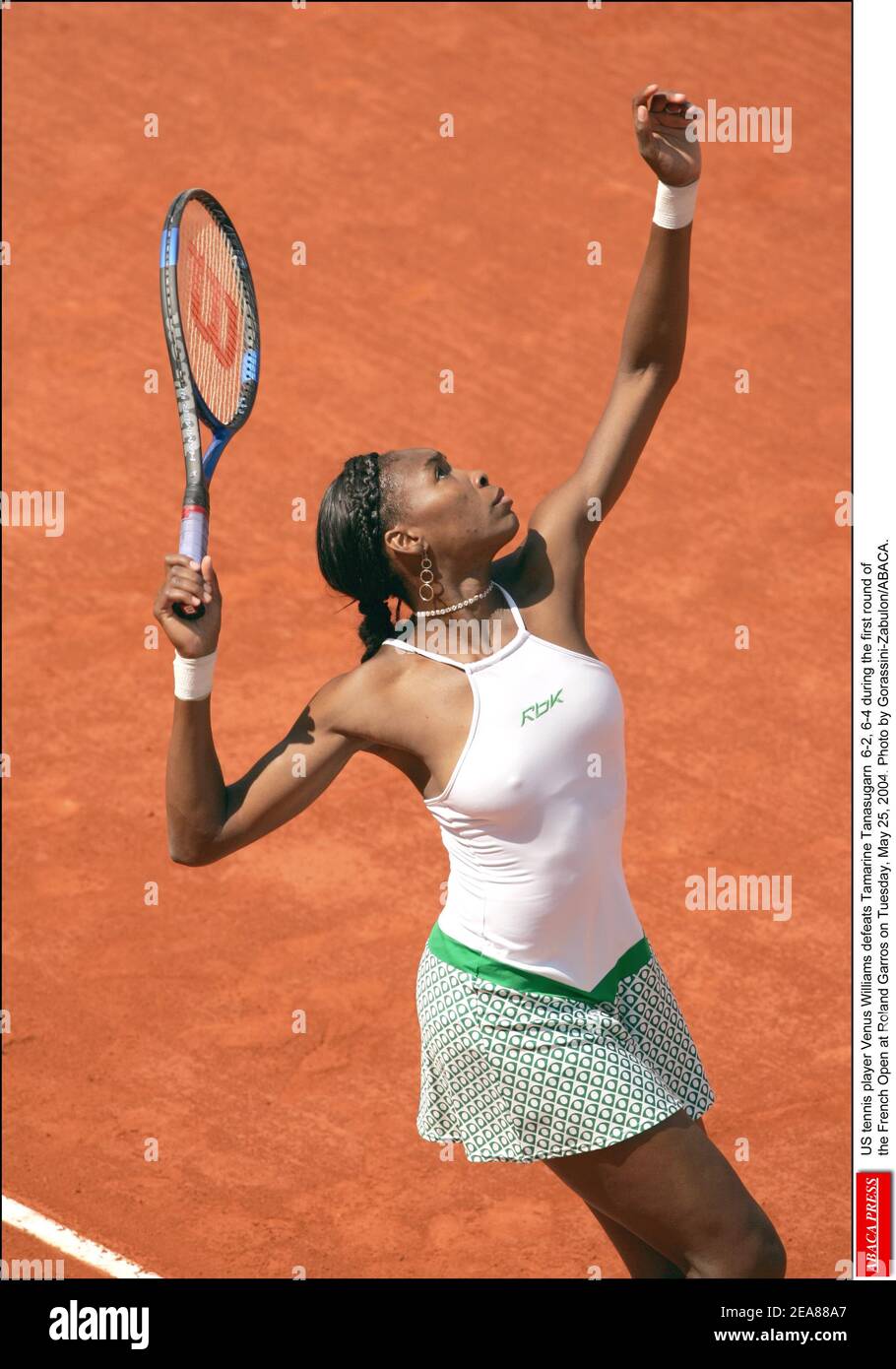 US tennis player Venus Williams defeats Tamarine Tanasugarn 6-2, 6-4 during the first round of the French Open at Roland Garros on Tuesday, May 25, 2004. Photo by Gorassini-Zabulon/ABACA. Stock Photo