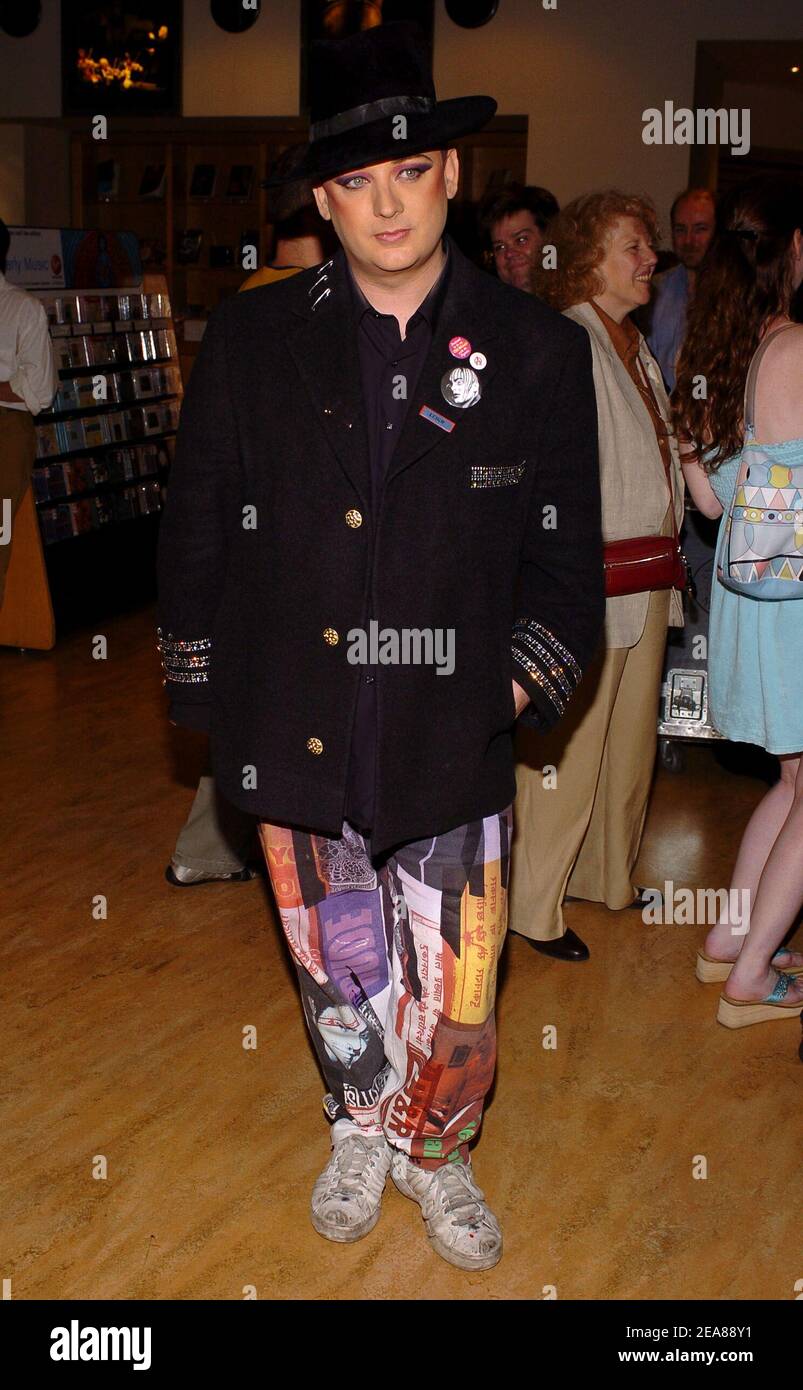 Boy George signed copies of the soundtrack of his broadway Musical Taboo at Virgin Megastore Times Square in New York, on Thursday May 27, 2004. (Pictured : Boy George). Photo by Nicolas Khayat/ABACA. Stock Photo