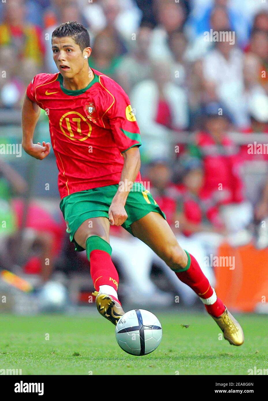 Portugal's Cristiano Ronaldo in action during the European championships in  Lisbone, Portugal, on June 26, 2004. Photo by Christian  Liewig/ABACAPRESS.COM Stock Photo - Alamy