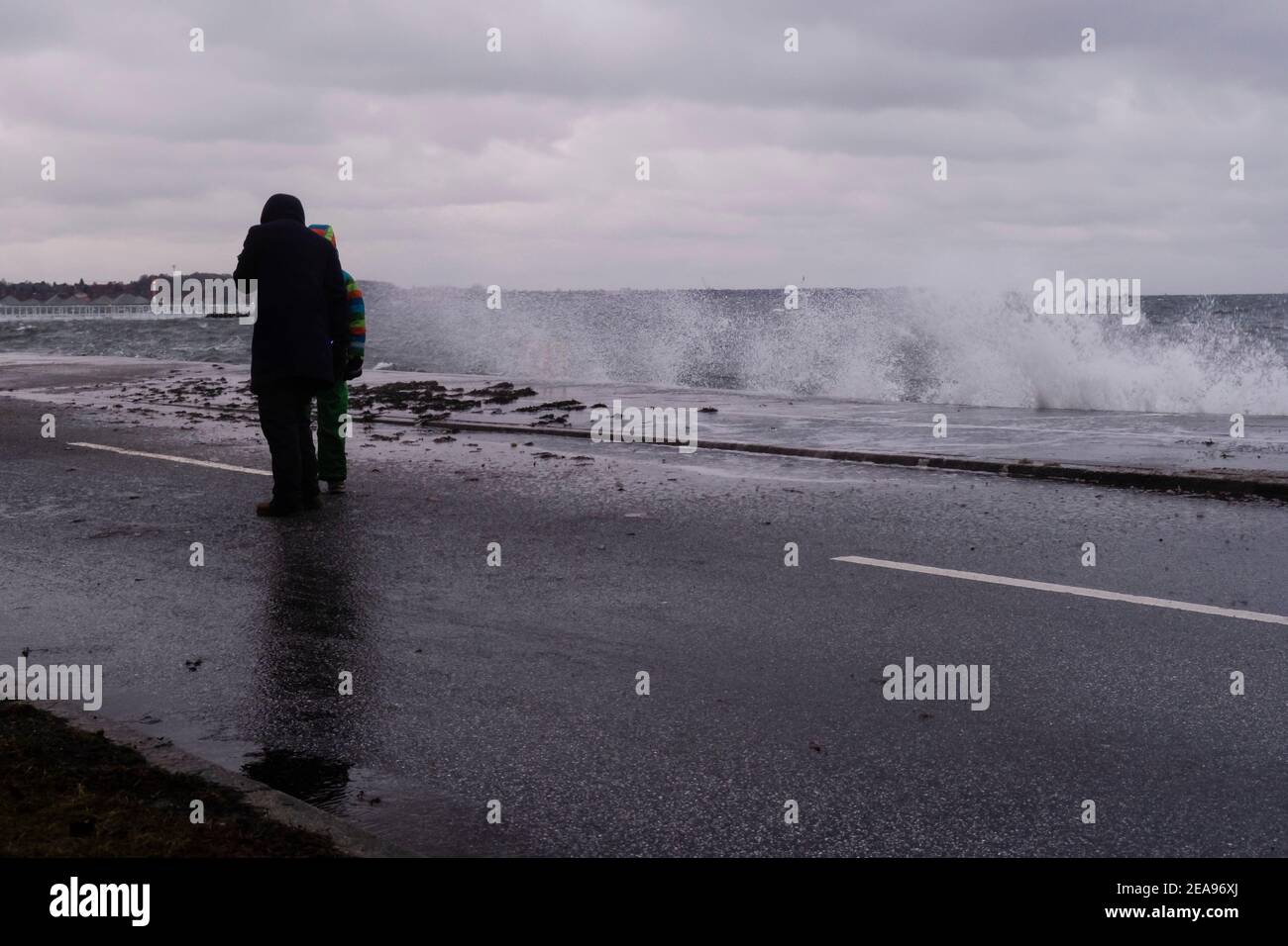 Baltic sea ice road hires stock photography and images Alamy