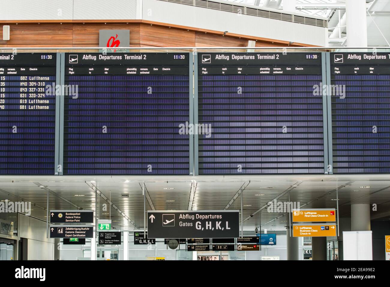 Freising Bei Muenchen, Bavaria, Germany. 8th Feb, 2021. Empty departure boards at the Munich International Airport. The Bavarian Interior Ministry in collaboration with the German Federal Police (Bundespolizei) and the Grenzpolizei (Border Police) held a presentation on their roles in fighting the Corona pandemic at airports. Part of the strategy to prevent the importation of the novel Coronavirus, particularly the mutant variants prevalent in South Africa, the United Kingdom, and Brazil involves the DEA Digital Entry Regulation, testing at the airports, quarantine, and an agreement from a Stock Photo