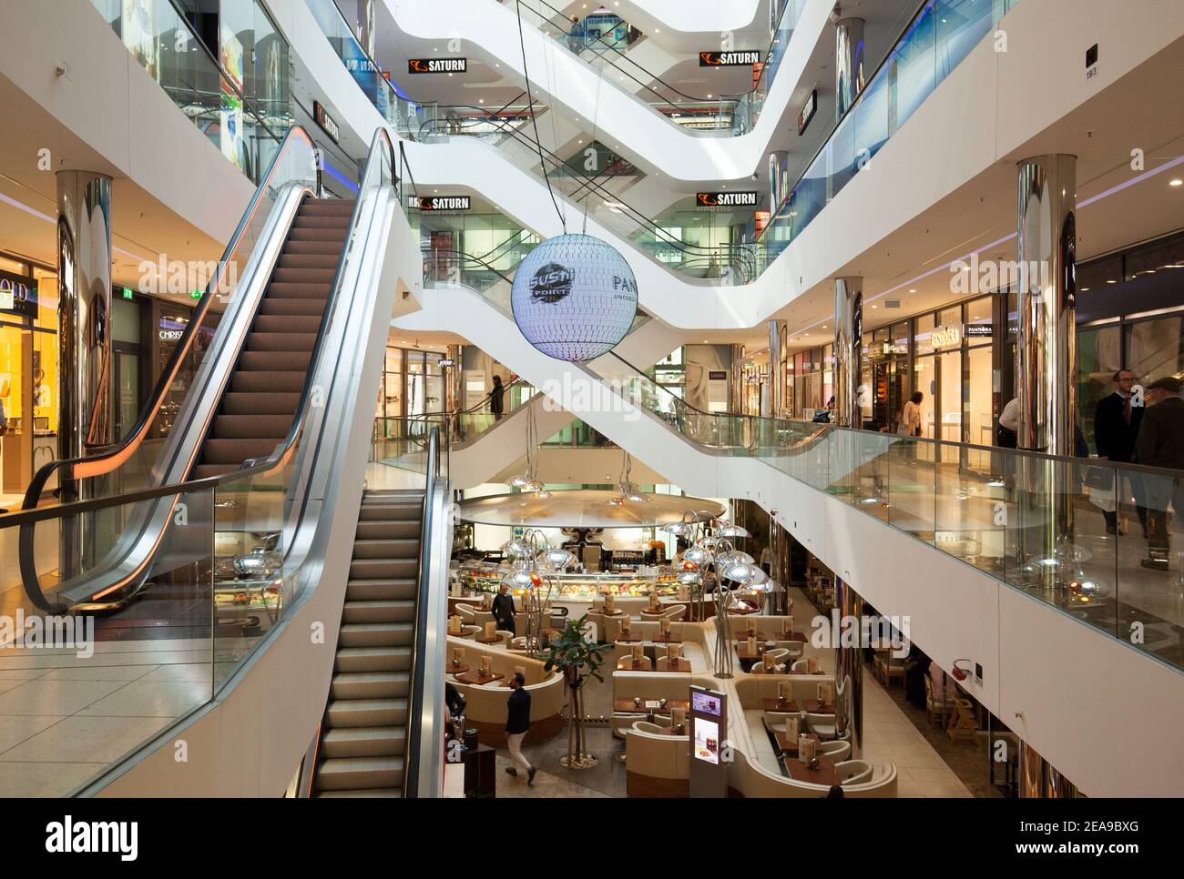 Sevens shopping mall dusseldorf hi-res stock photography and images - Alamy
