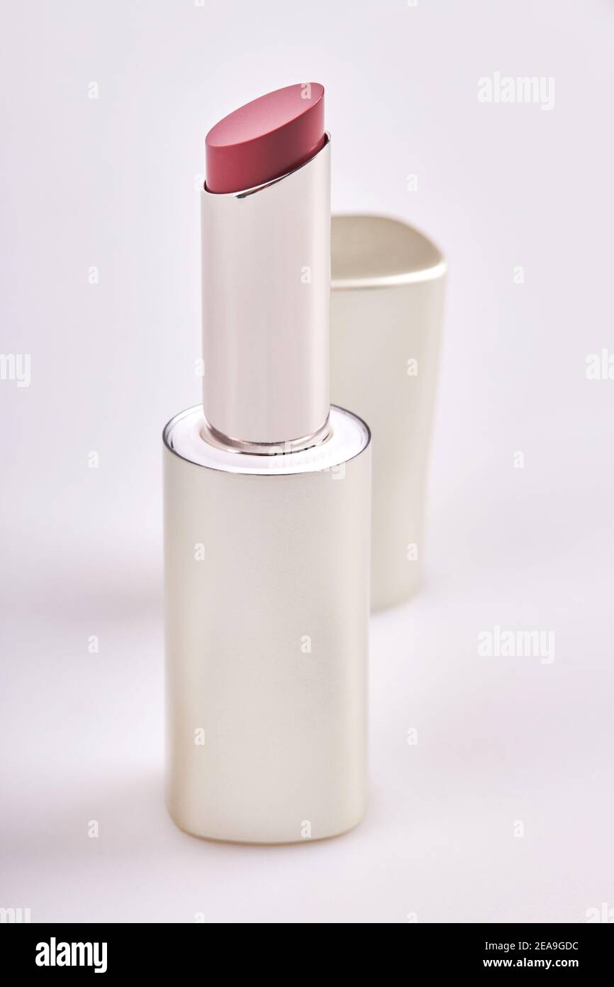 Bright red lipstick hires stock photography and images Alamy
