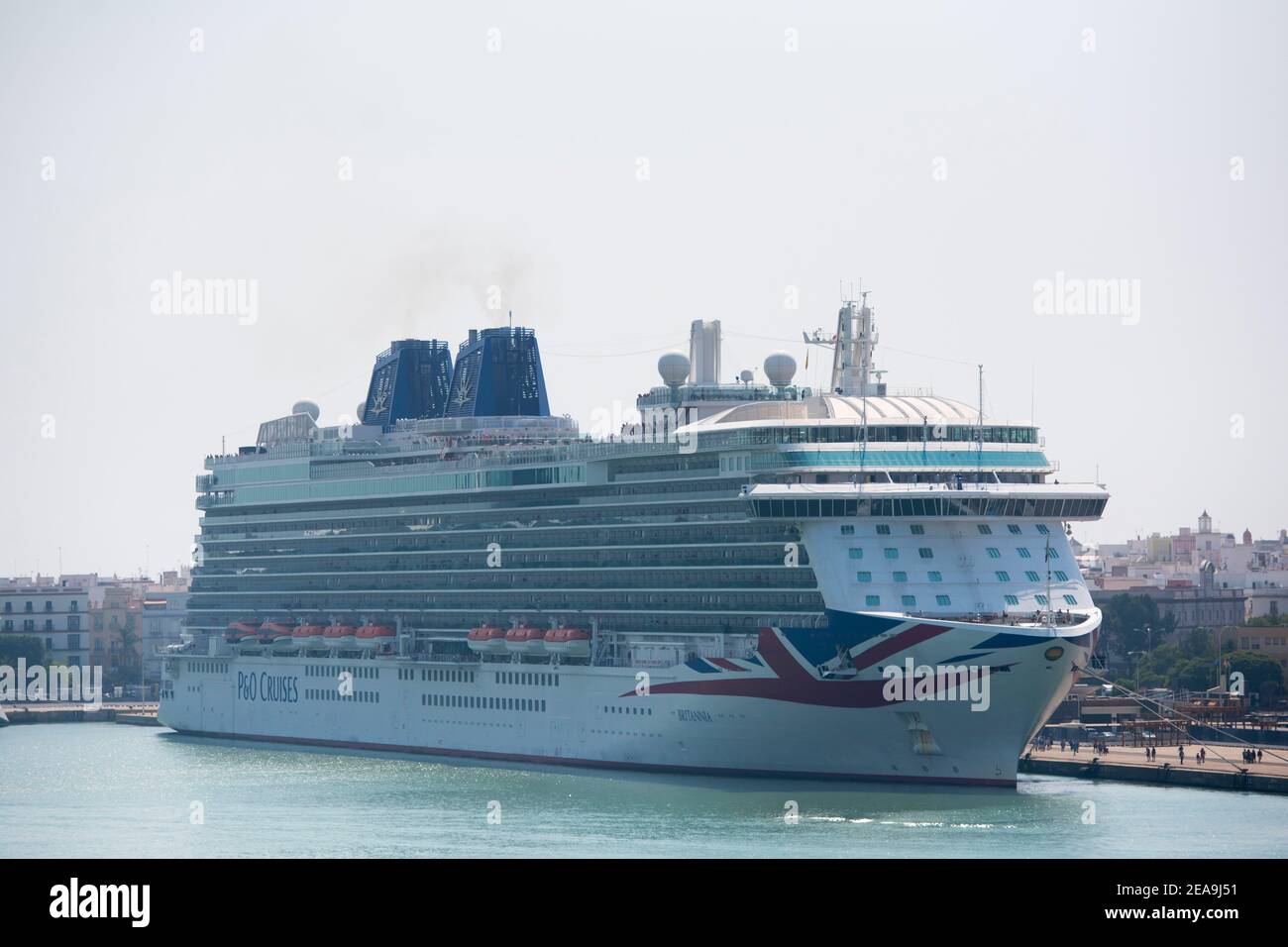 P&o Cruises Britannia High Resolution Stock Photography and Images - Alamy