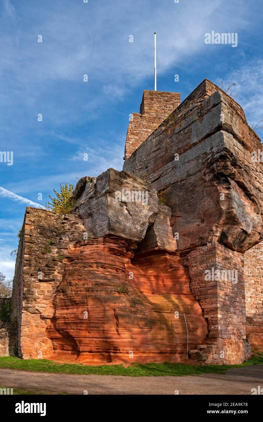 Castle ruin Nanstein near Landstuhl, Palatinate Bergland, Palatinate Forest, Rhineland-Palatinate, Rhineland-Palatinate, Germany Stock Photo