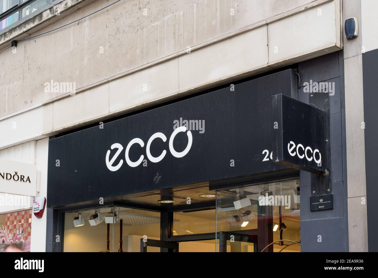 kig ind Withered Fil Logo Shop Store Sign Brand Front Retail Retailer Ecco, 445 Oxford Street,  Mayfair, London W1C 2PP Stock Photo - Alamy