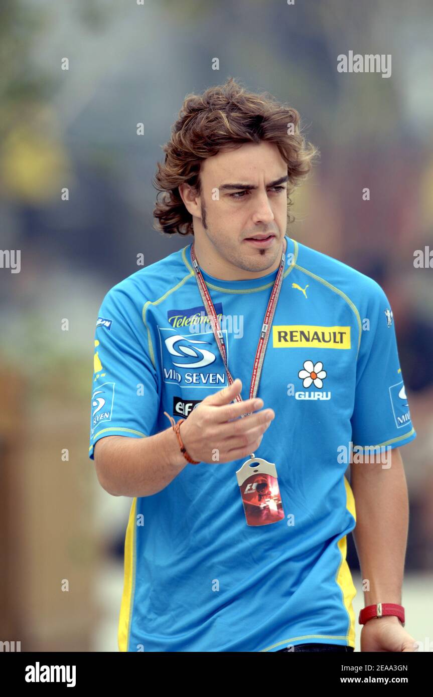 Renault f1 2005 hi-res stock photography and images - Alamy