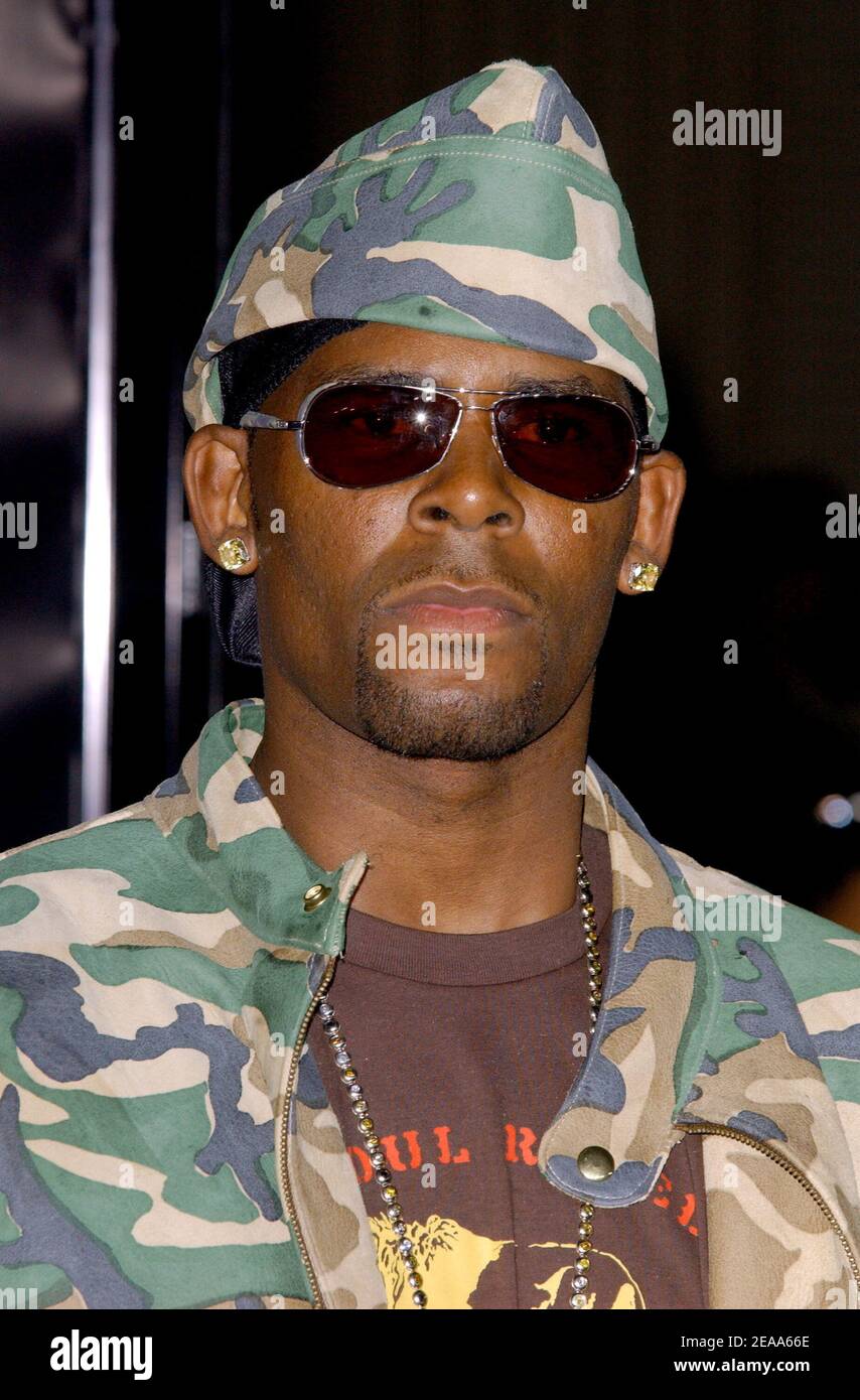 R.Kelly attends BET 25 Strong The BET Silver Anniversary Special to