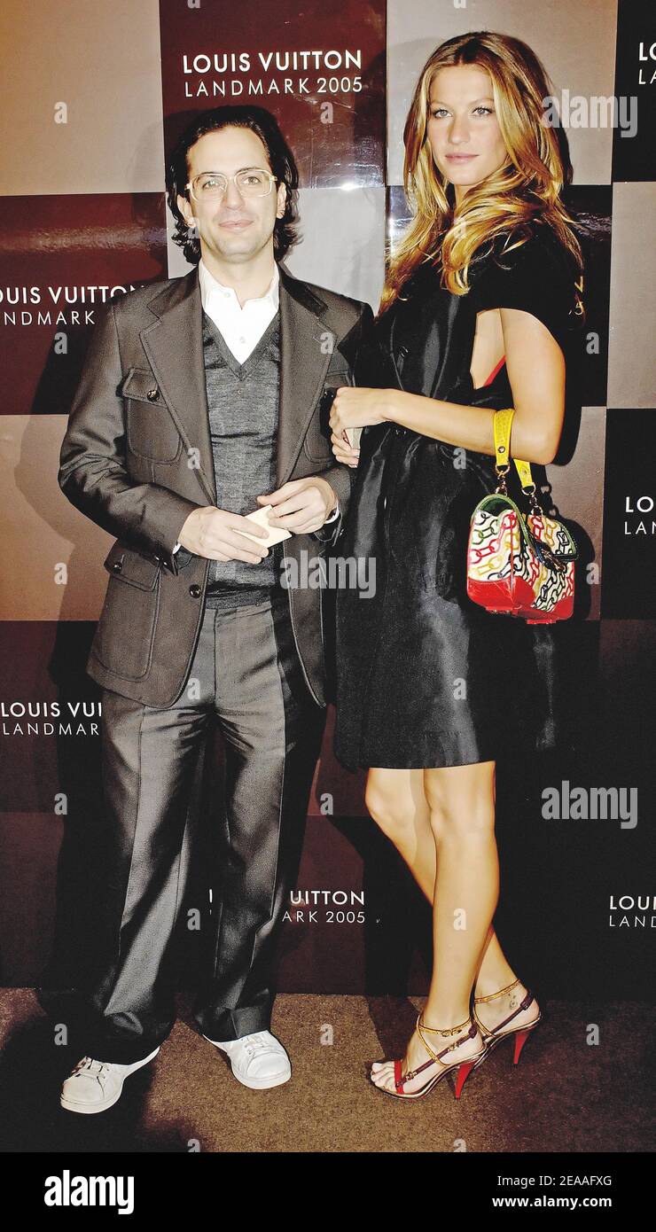Brazilian top model Gisele Bundchen and Louis Vuitton Artistic Director  Marc Jacobs host the new Louis Vuitton Store grand opening in Hong Kong,  China on December 8, 2005. Photo by Andrew Ross/ABACAPRESS.COM