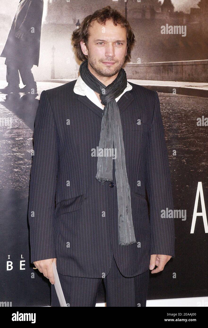Swiss actor Vincent Perez attends the French premiere of Luc Besson's latest film, 'Angel-A', held at Gaumont Marignan theatre in Paris, France, on December 20, 2005. Photo by Bruno Klein/ABACAPRESS.COM Stock Photo