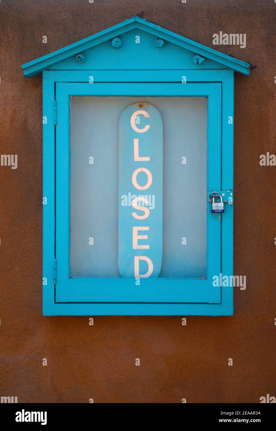 A Closed sign in front of a shop in Santa Fe, New Mexico USA. Stock Photo