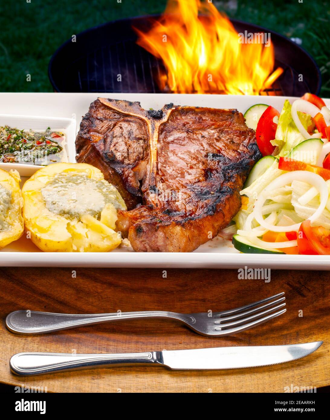 T bone steak potato salad hi-res stock photography and images - Alamy