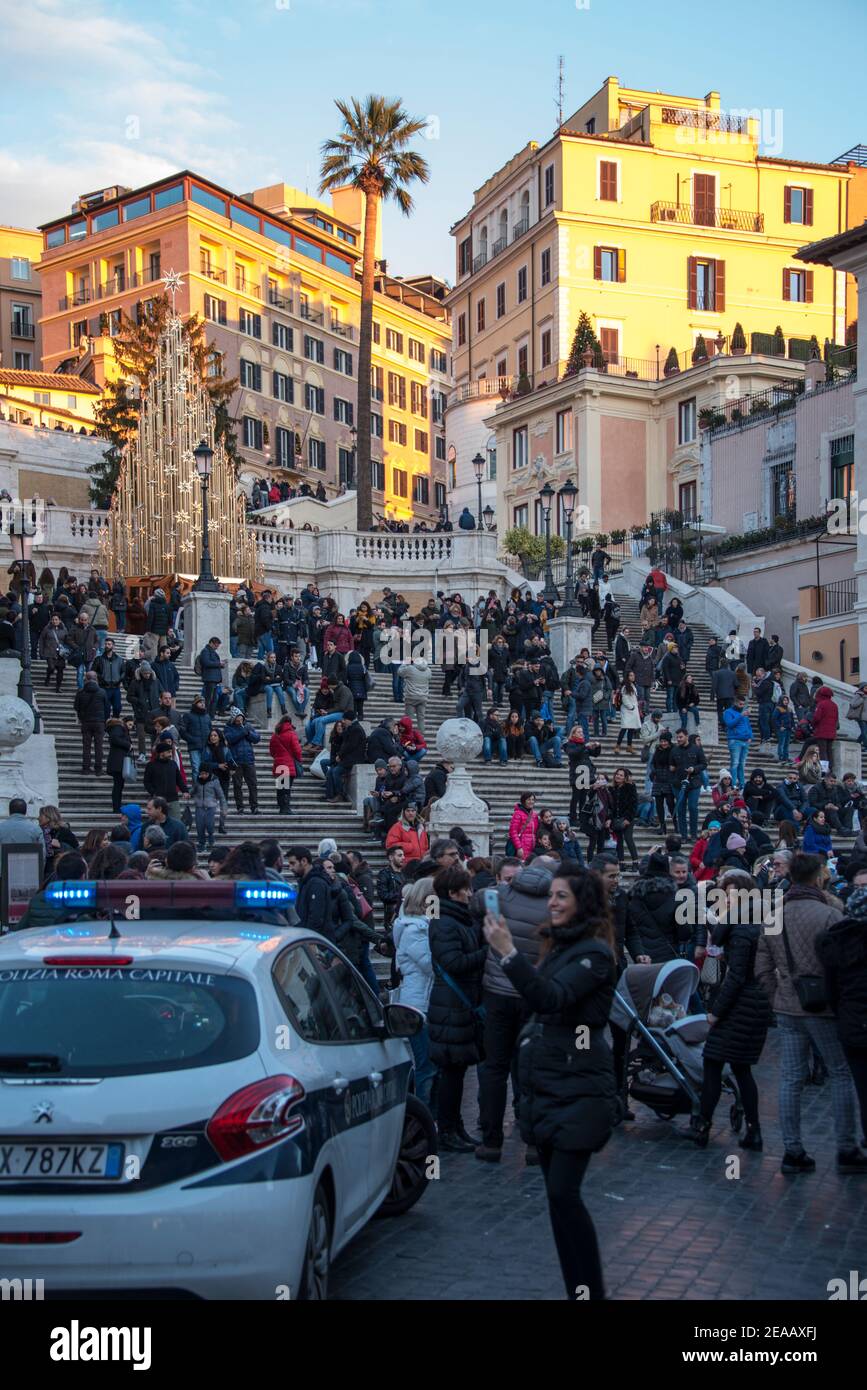 Evening mood and crowd on the Spanish Steps, Rome Stock Photo