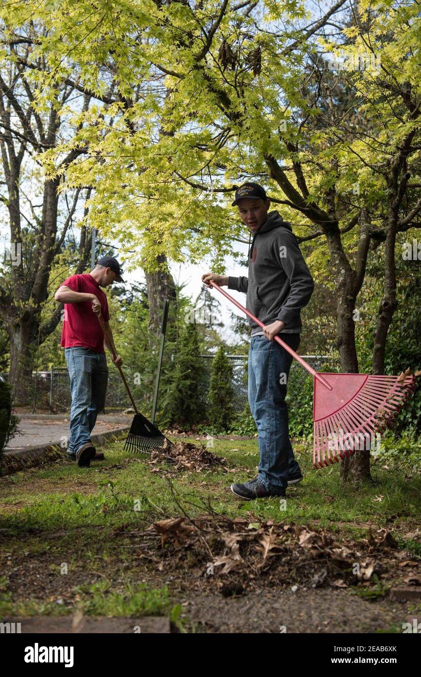 Naval Base KitsapBremerton Earth Day cleanup 150422 Stock Photo Alamy