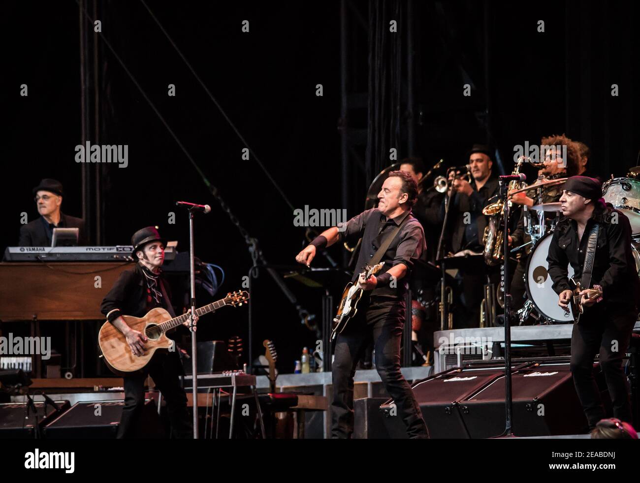 Singer celebrity bruce springsteen hi-res stock photography and images ...