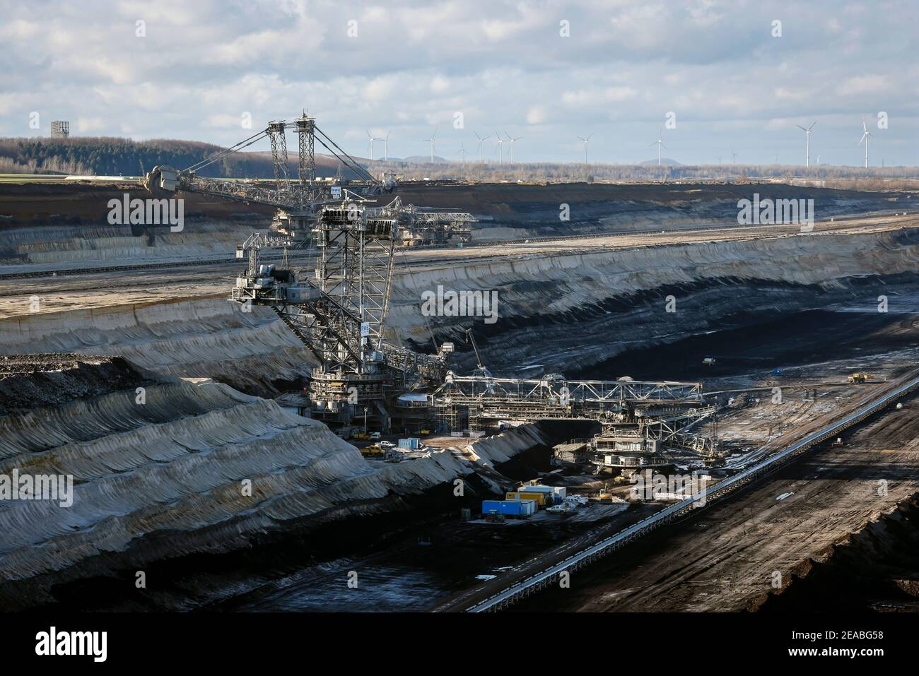 Inden, North Rhine-Westphalia, Germany - RWE lignite excavator in the lignite opencast mine Inden, the funding is used exclusively to supply the Weisweiler power plant, the lignite opencast mine Inden belongs to the Rhenish lignite mining district, as well as the opencast mine Garzweiler and the opencast mine Hambach. Stock Photo