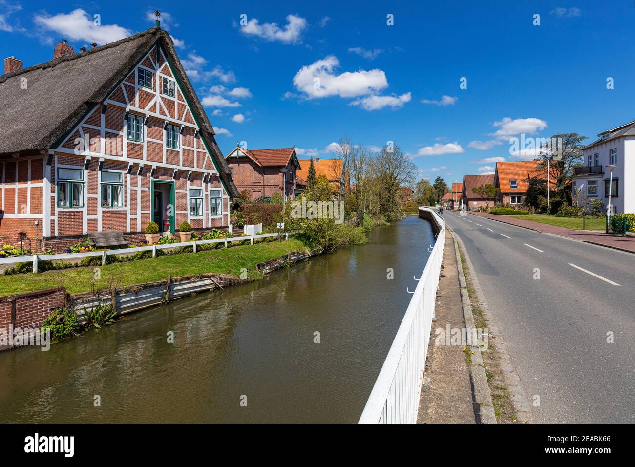 Water course, Jorker 'main weather', towards Borstel, Altes Land, Stade district, Lower Saxony, Stock Photo