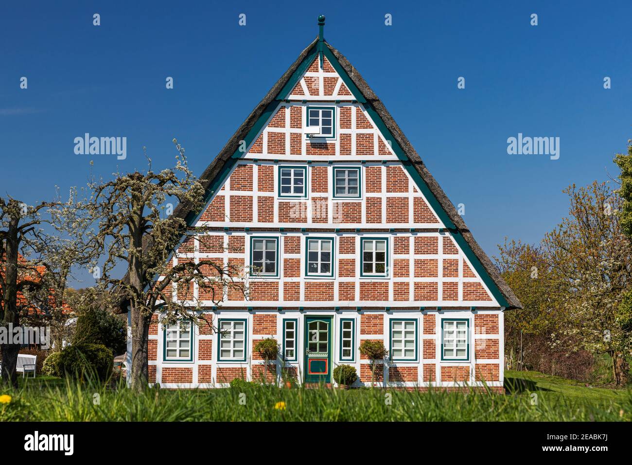 Half-timbered house in Jork, Altes Land, Stade district, Lower Saxony, Stock Photo