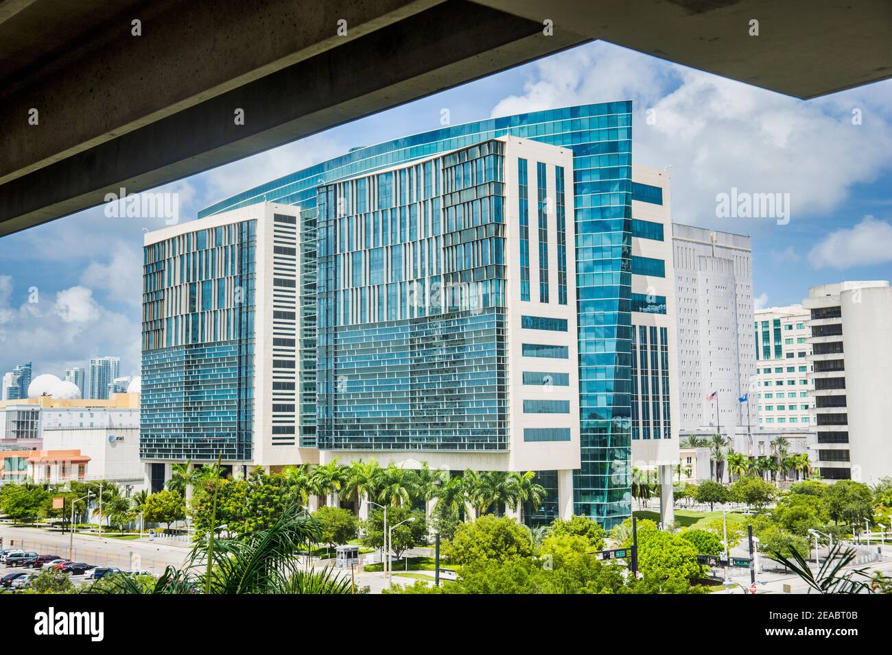 The Wilkie D. Ferguson, Jr. U.S. Federal Courthouse seen from the Government Center Metrorail