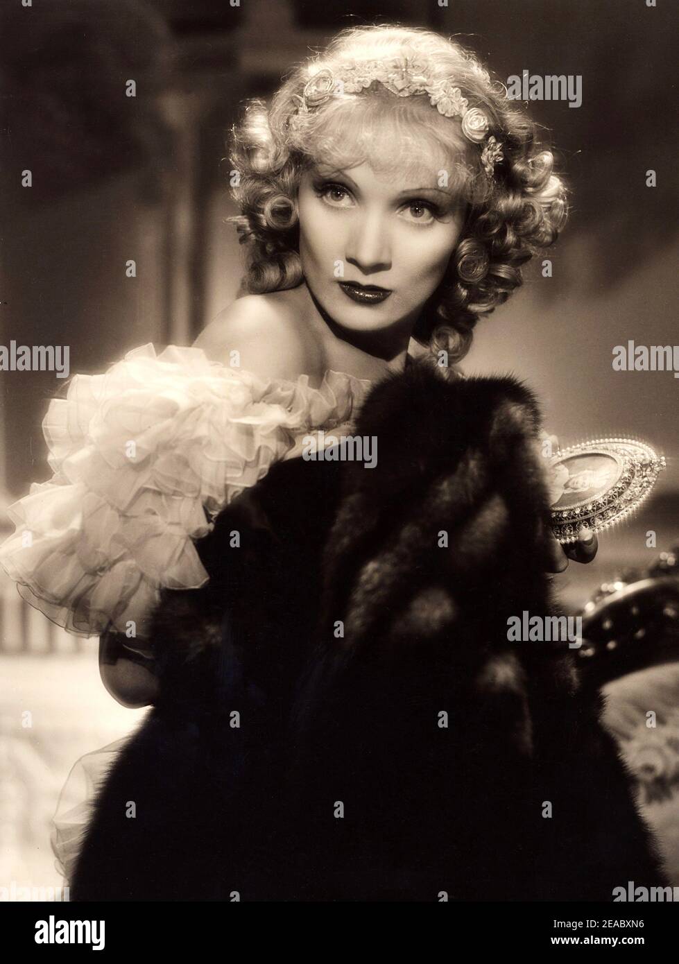1934 , USA The movie actress MARLENE DIETRICH ( 1902 1992 ) in THE
