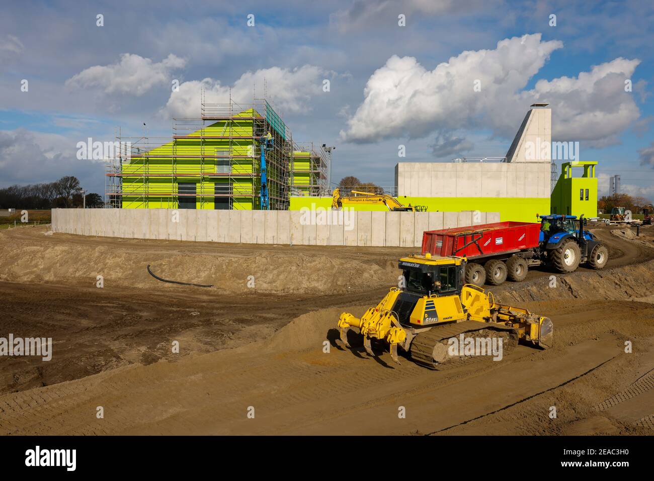 Oberhausen, Ruhr area, North Rhine-Westphalia, Germany - Emscher conversion, new construction of the Emscher AKE sewer, here the new pumping station in Oberhausen, the ecological conversion of the Emscher system consists of the construction of a central sewage treatment system in the Ruhr area, the construction of sewers and the renaturation of the Emscher and its tributaries . Stock Photo