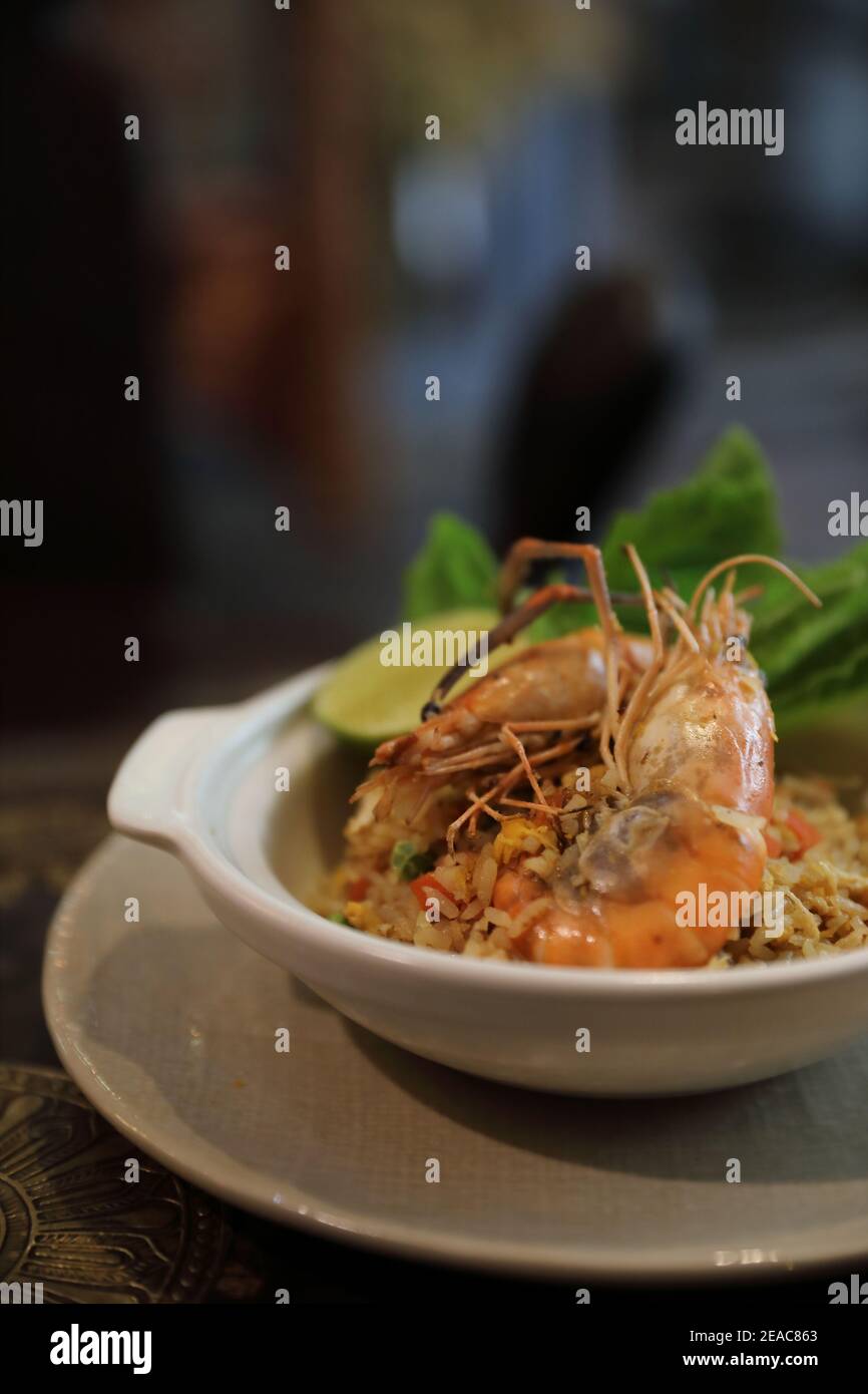 Fried rice with shrimp , Traditional Thai food Stock Photo - Alamy