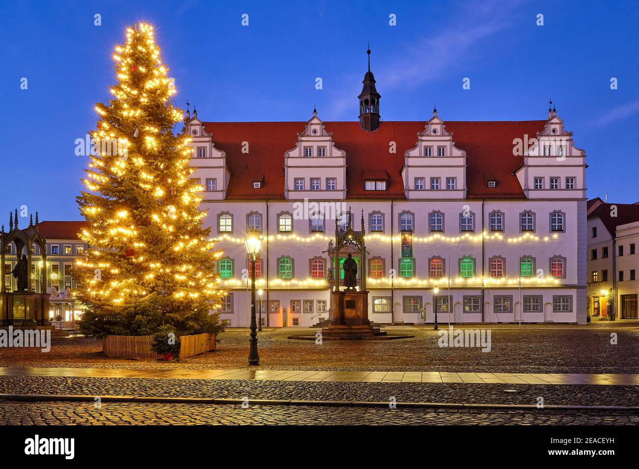 Market square with Christmas tree and town hall in Luherstadt Wittenberg, Saxony-Anhalt, Germany Stock Photo