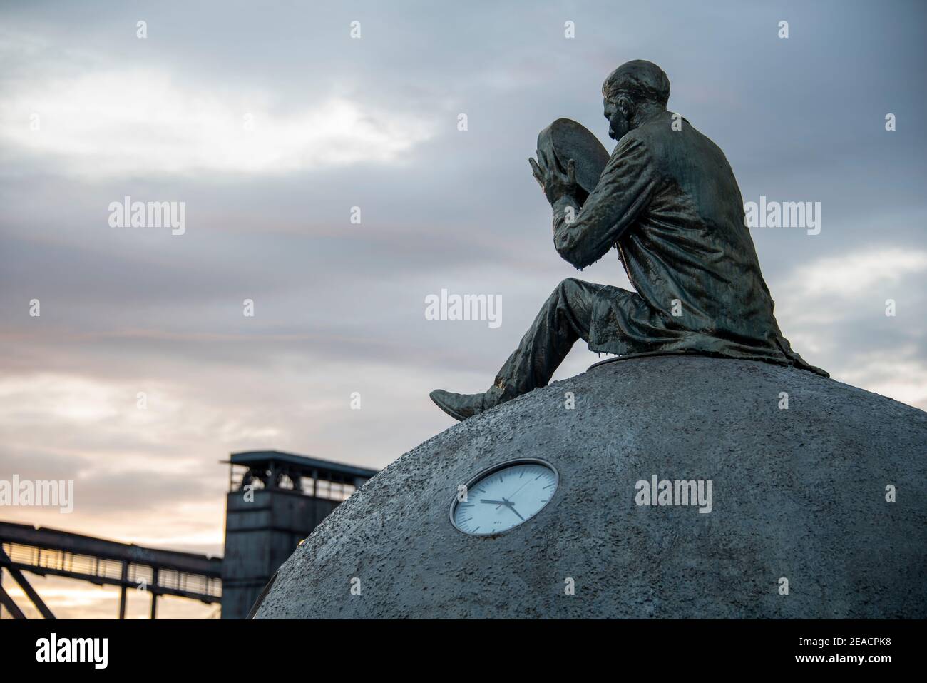 Germany, Saxony-Anhalt, Magdeburg, work of art 'The time counter', time change, clock Stock Photo