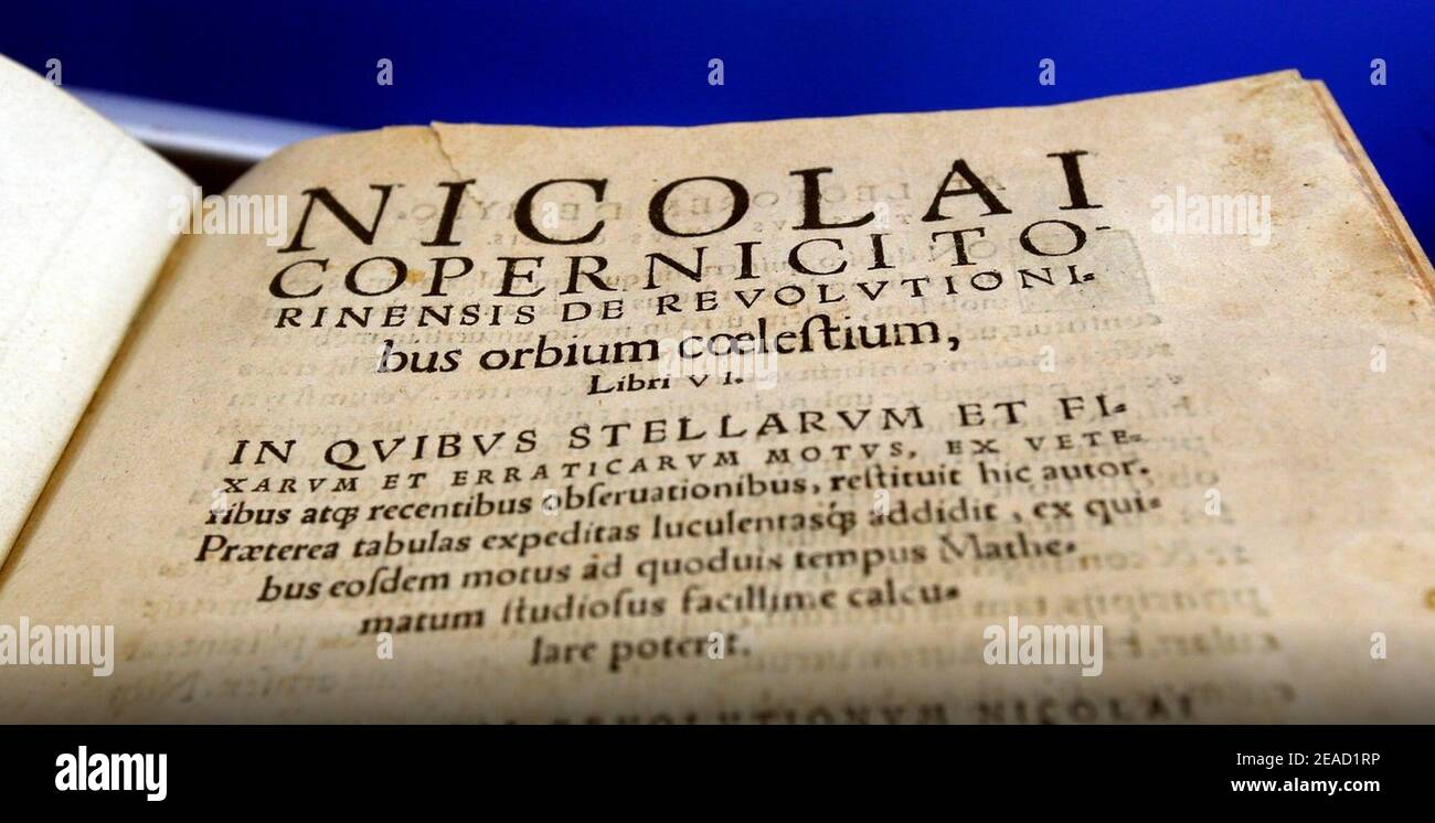 De Revolutionibus Orbium Coelestium Page De Garde Nicolaus Copernicus On The Revolutions Of The Heavenly Spheres