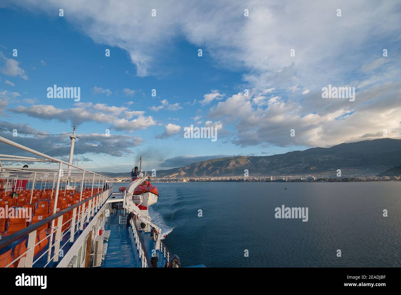Gigantic Cruise Ship Floating On The Water Stock Photo Alamy