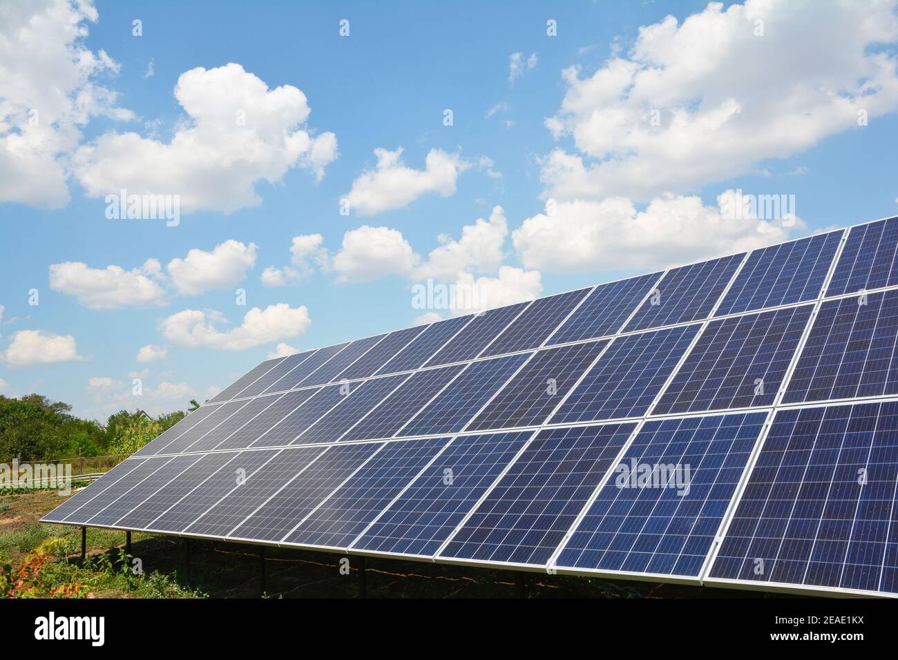 Back solar panel hi-res stock photography and images - Alamy