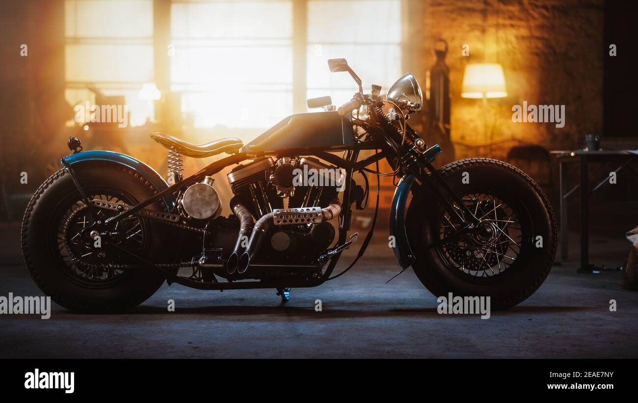 Profile of classic bike hi-res stock photography and images - Alamy