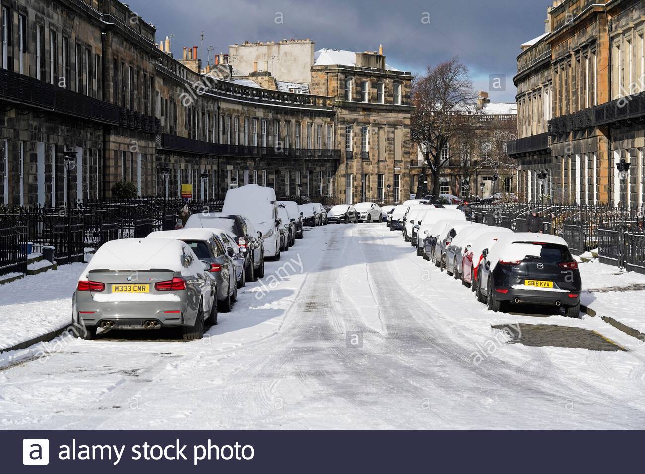 Edinburgh Snowfall Edinburgh winter snow scene hi-res stock photography and images - Alamy