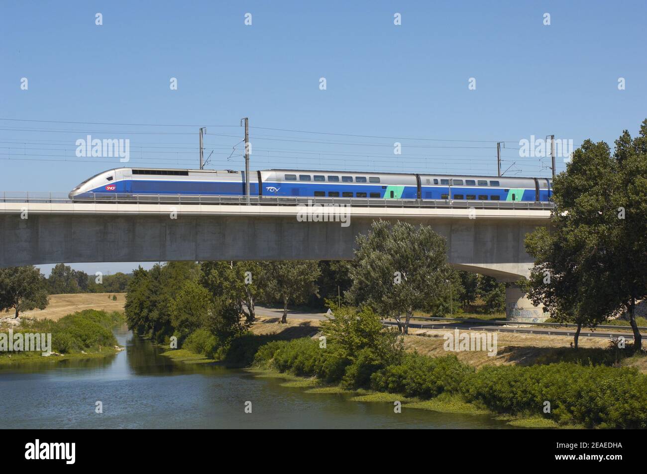 VIADUC DE ROQUEMAURE, ORANGE,AVIGNON Stock Photo Alamy