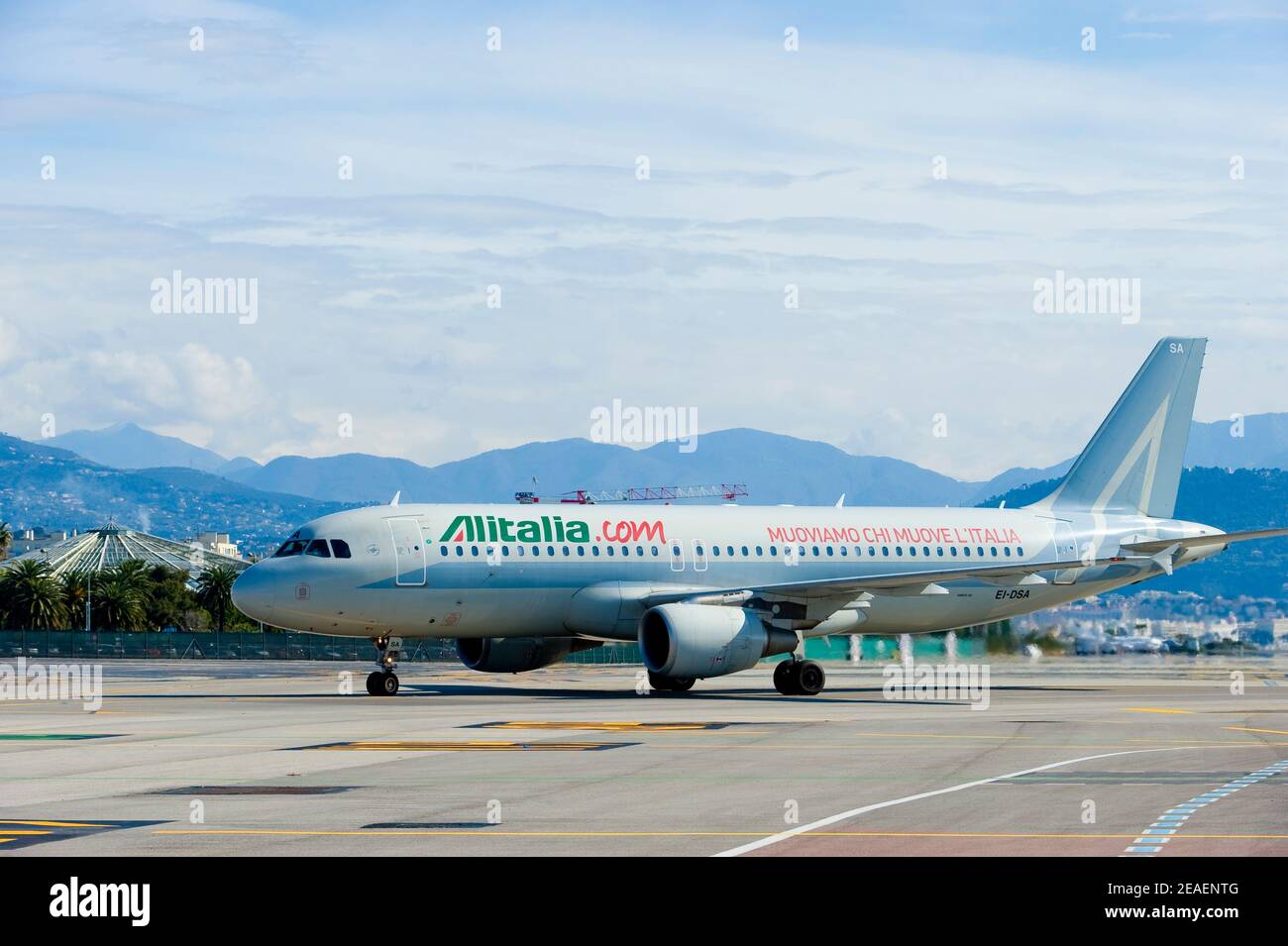 Nice cote d'azur airport aerial hi-res stock photography and images - Alamy