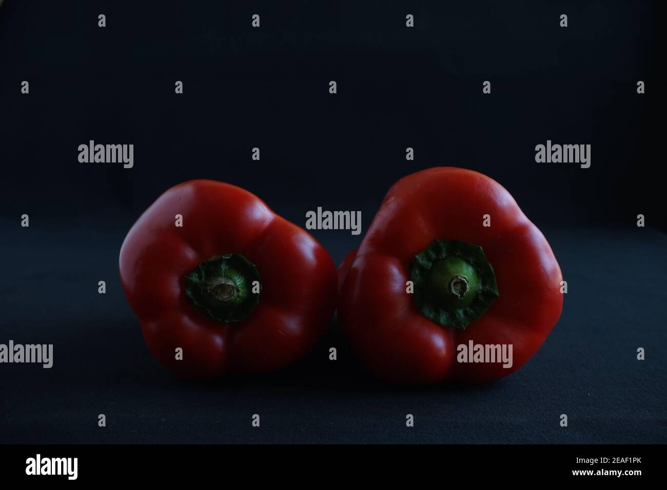 Group shot red bell peppers hi-res stock photography and images - Alamy