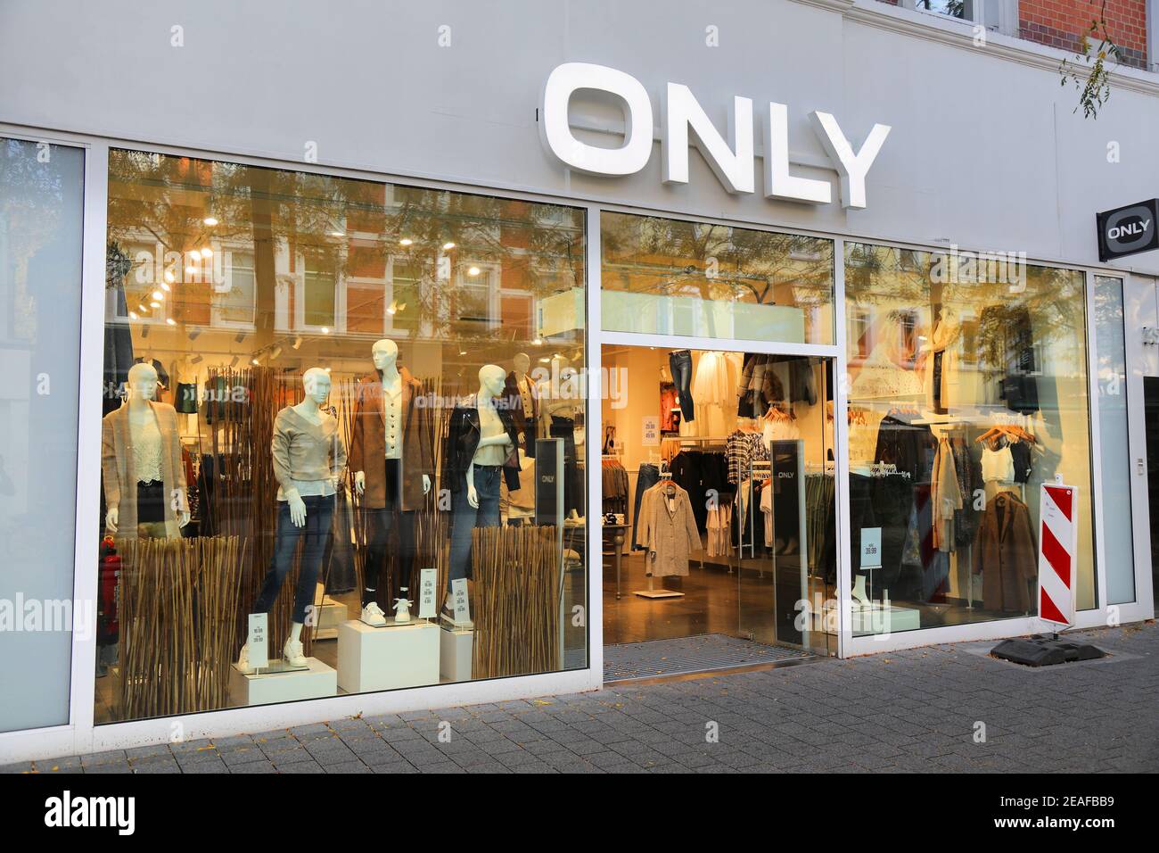 HERNE, GERMANY - SEPTEMBER 17, 2020: Only brand clothes shop in downtown  Herne, Germany. Only brand is owned by Bestseller group Stock Photo - Alamy
