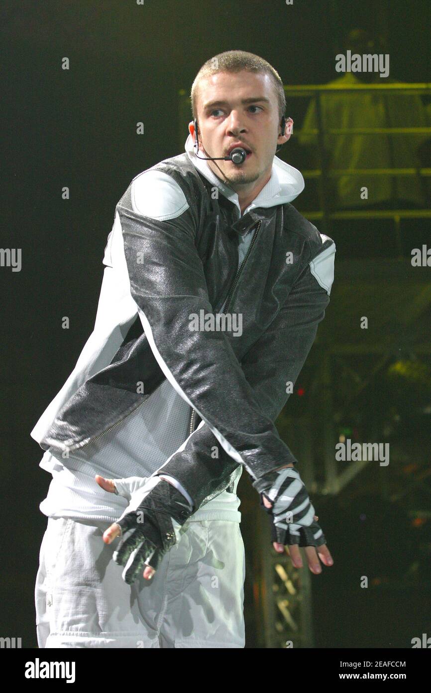 Justin Timberlake in concert at Wembley Arena in London, UK. 14th May 2003 Stock Photo