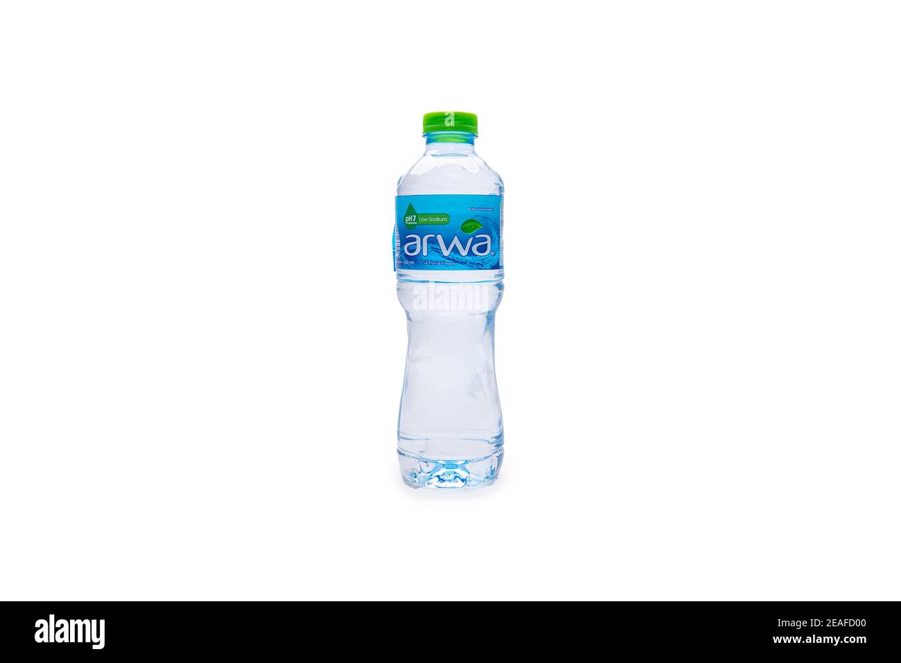 https://c8.alamy.com/comp/2EAFD00/arwa-drinking-water-bottle-on-isolated-background-2EAFD00.jpg