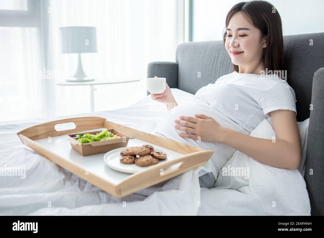 pregnancy, healthy food and people concept close up of happy pregnant