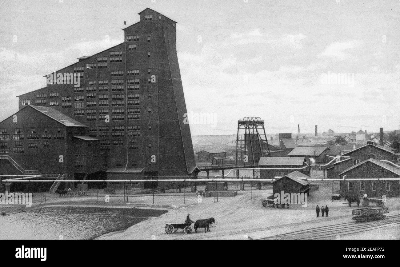 The Maxwell Coal Breaker No. 20, Lehigh & Wilkes Barre Coal Co. Ashley, Pennsylvania  Circa 1910 Stock Photo